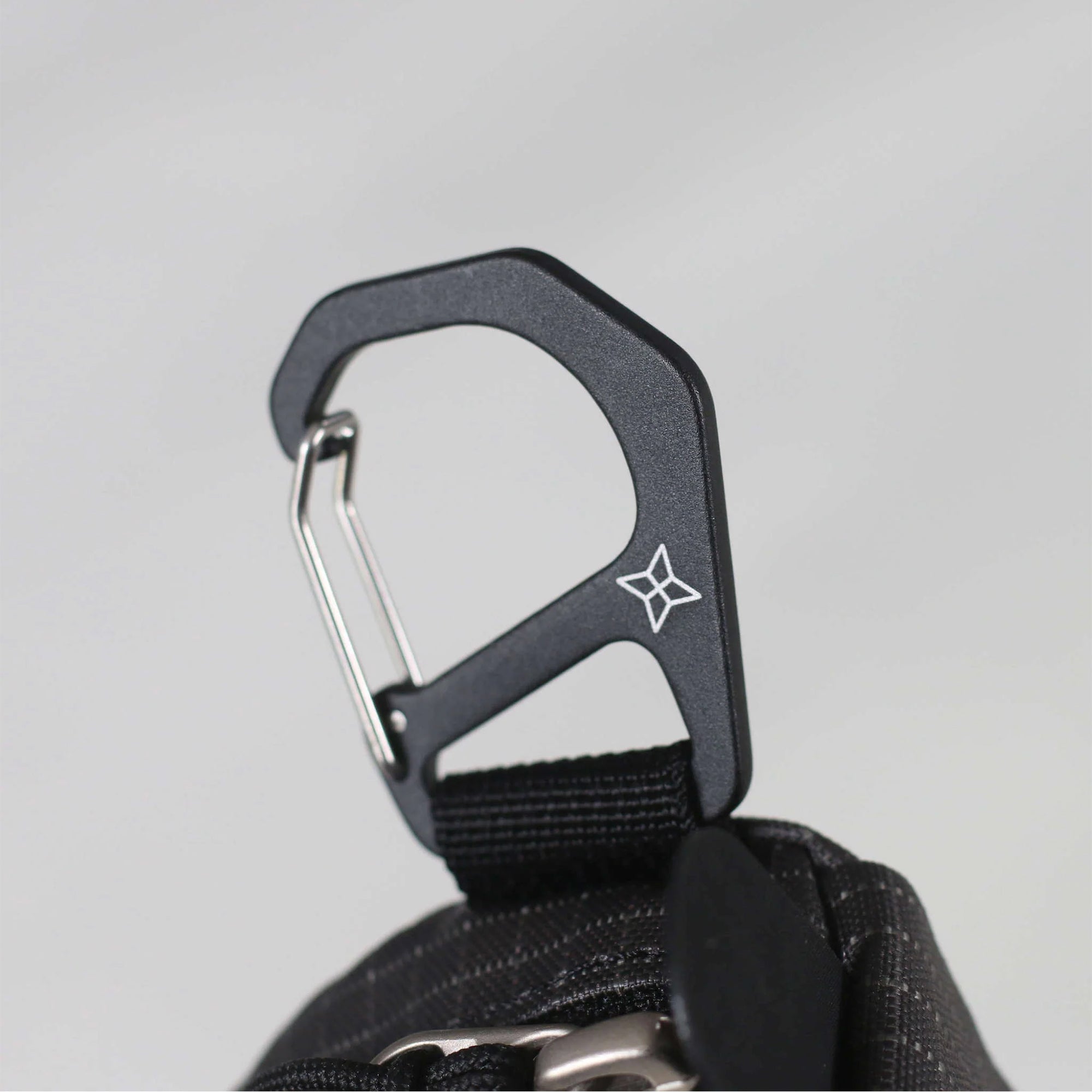 【再入荷時期未定】Snap Lefty