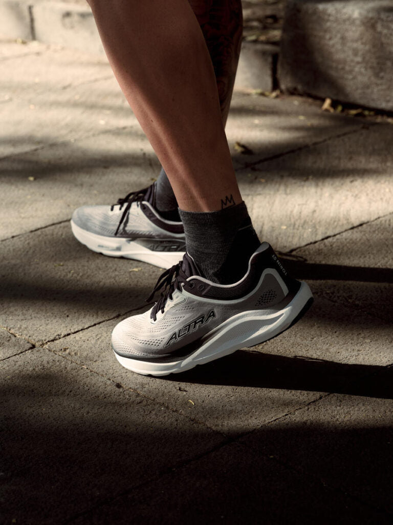 【スタッフの新作レビュー】ALTRA「TORIN ST」登場。大人気トーリンのNEWタイプは「PARADIGM」の安定感が宿る新感覚シューズ
